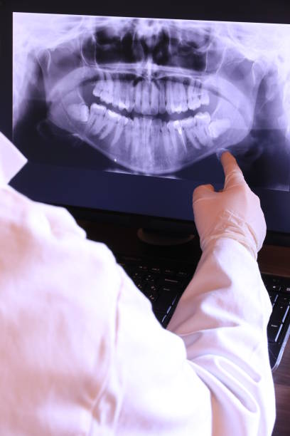 Best Cracked Tooth Emergency Dentist  in Loretto, PA